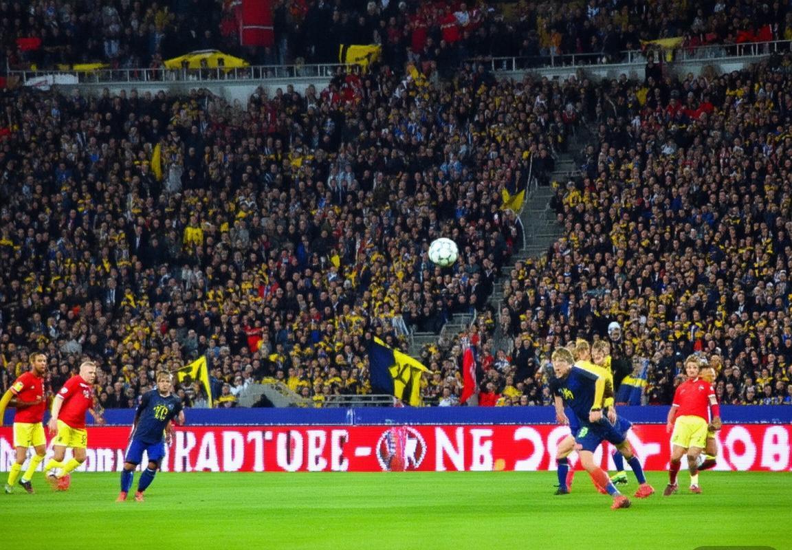 2019欧预赛瑞典挪威巅峰对决：伊布与哈兰德激情碰撞